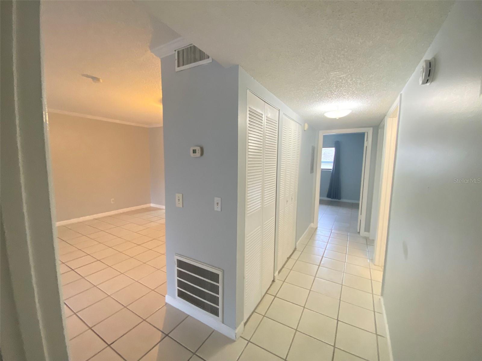 Image 7 of 19 For 605 Northlake Boulevard 68