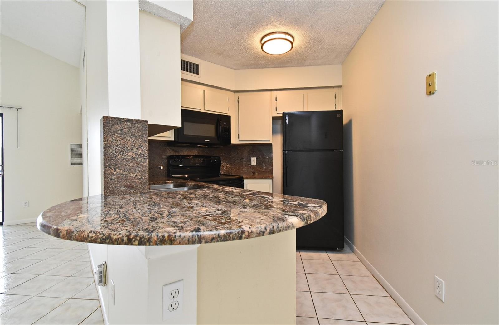 Image 12 of 44 For 4008 Atrium Drive U-6