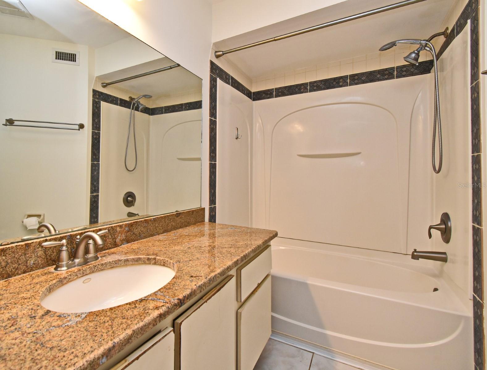 Image 22 of 44 For 4008 Atrium Drive U-6