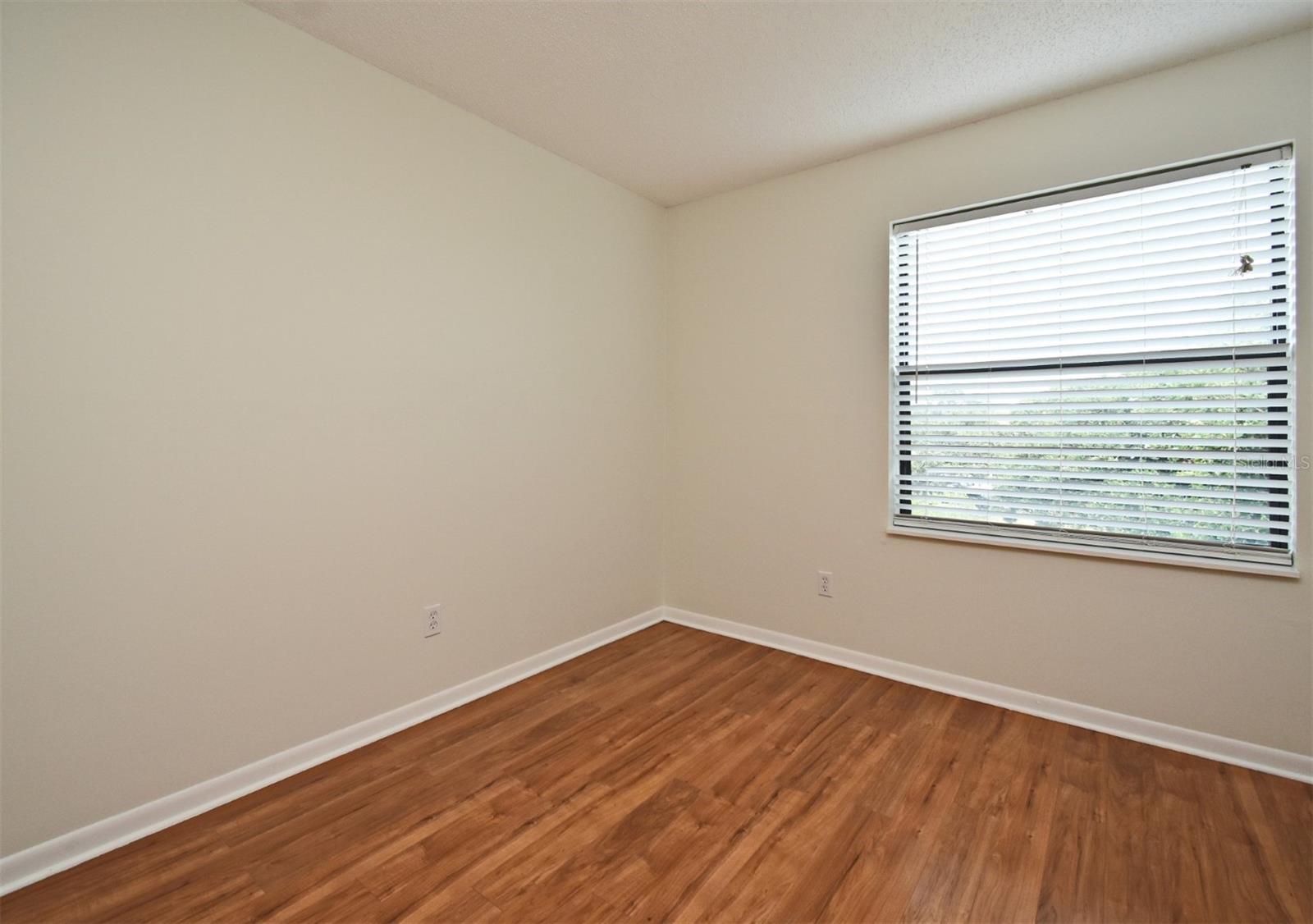 Image 23 of 44 For 4008 Atrium Drive U-6