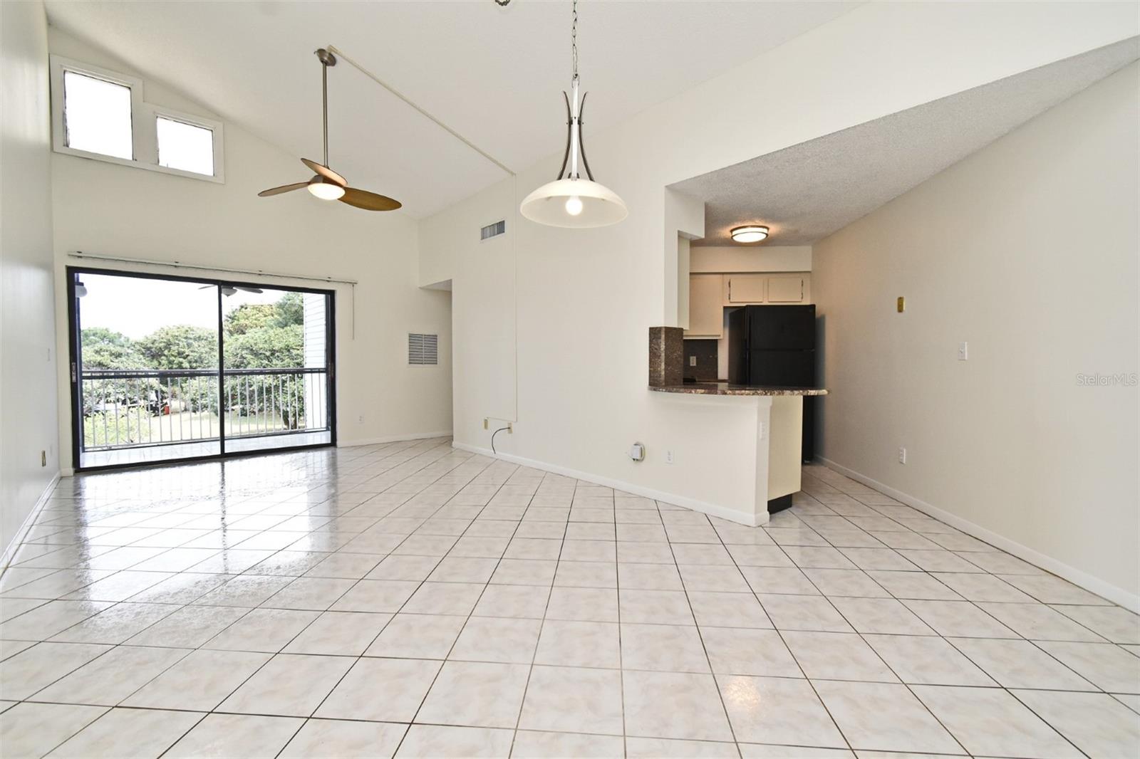 Image 6 of 44 For 4008 Atrium Drive U-6