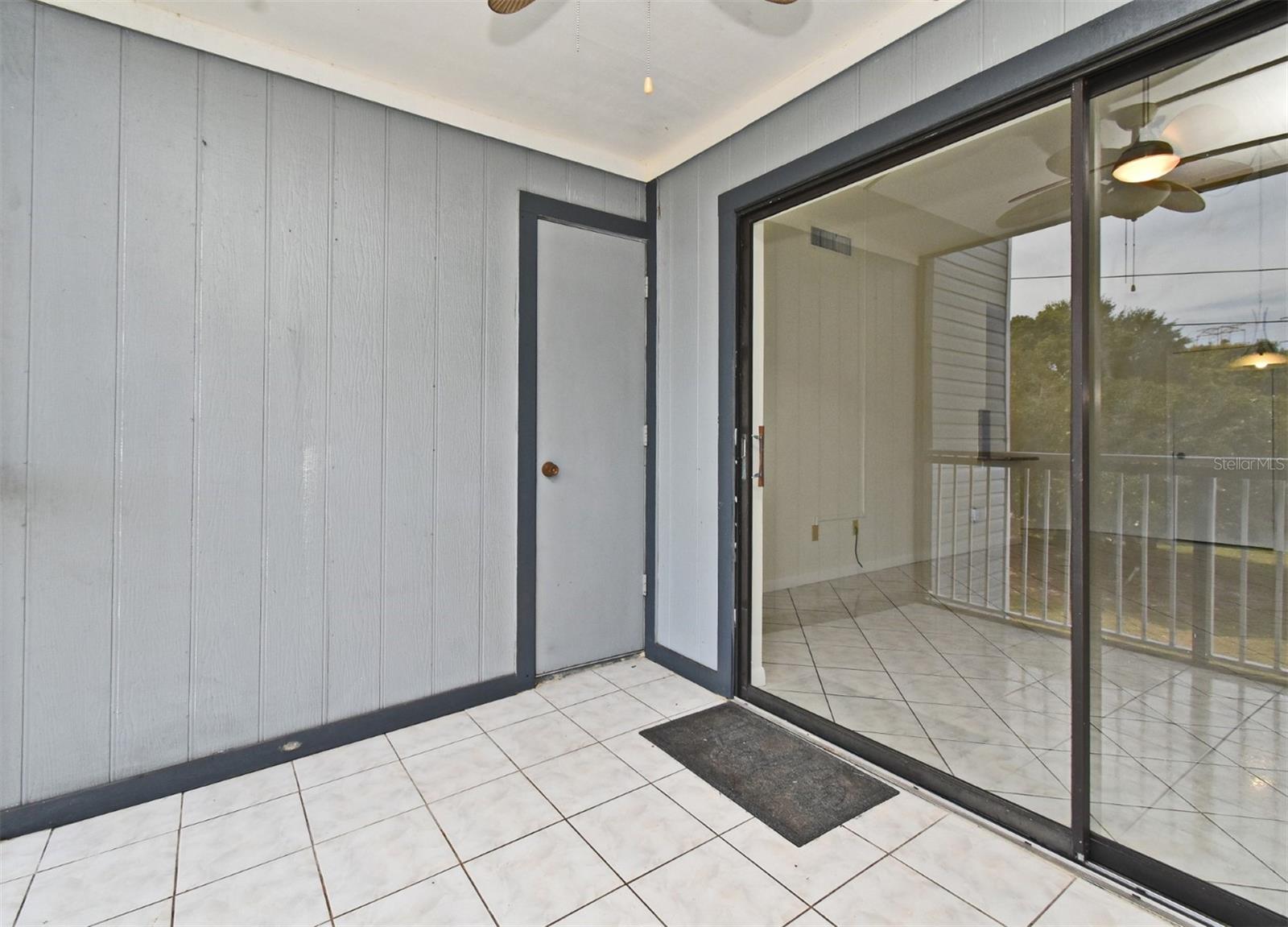Image 9 of 44 For 4008 Atrium Drive U-6