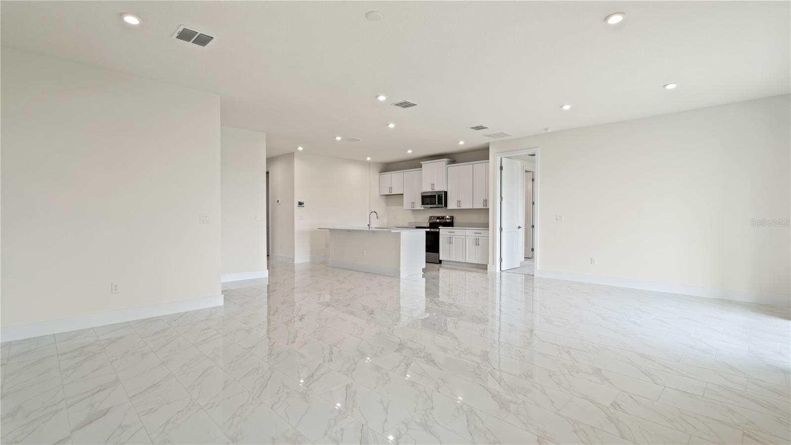 Image 10 of 33 For 30338 Emerald Forest Drive