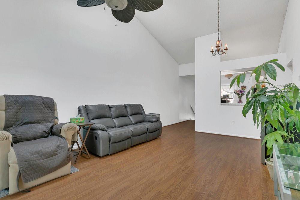 Image 12 of 33 For 3106 Semoran Boulevard P-2