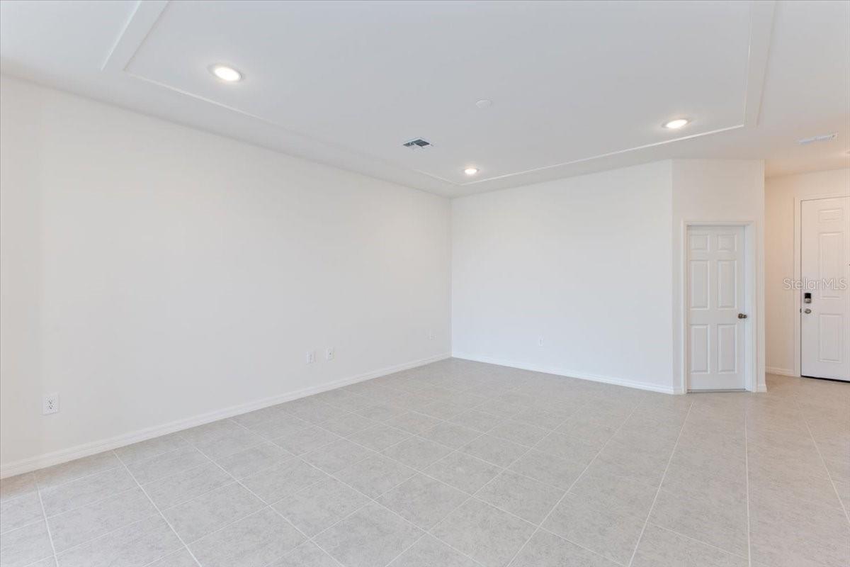 Image 7 of 28 For 42858 Park View Drive