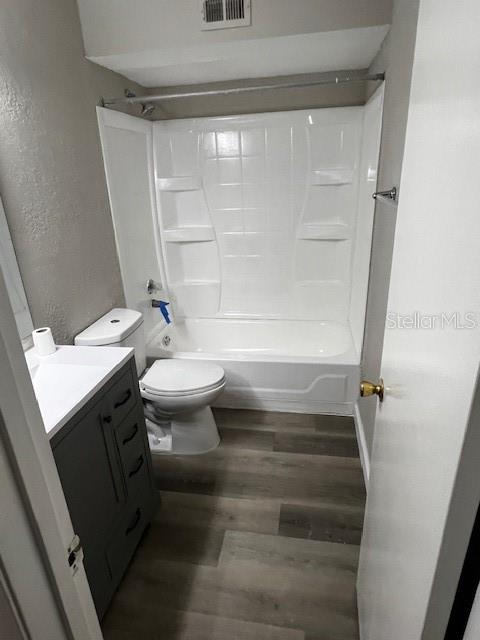 Image 6 of 17 For 4200 Thornbriar Lane E-104
