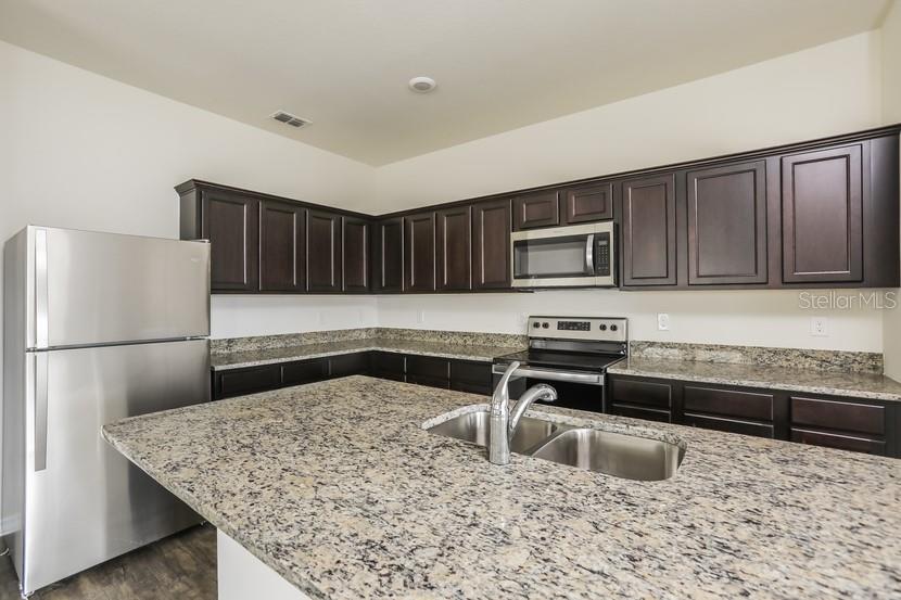Image 4 of 16 For 3077 Neverland Drive