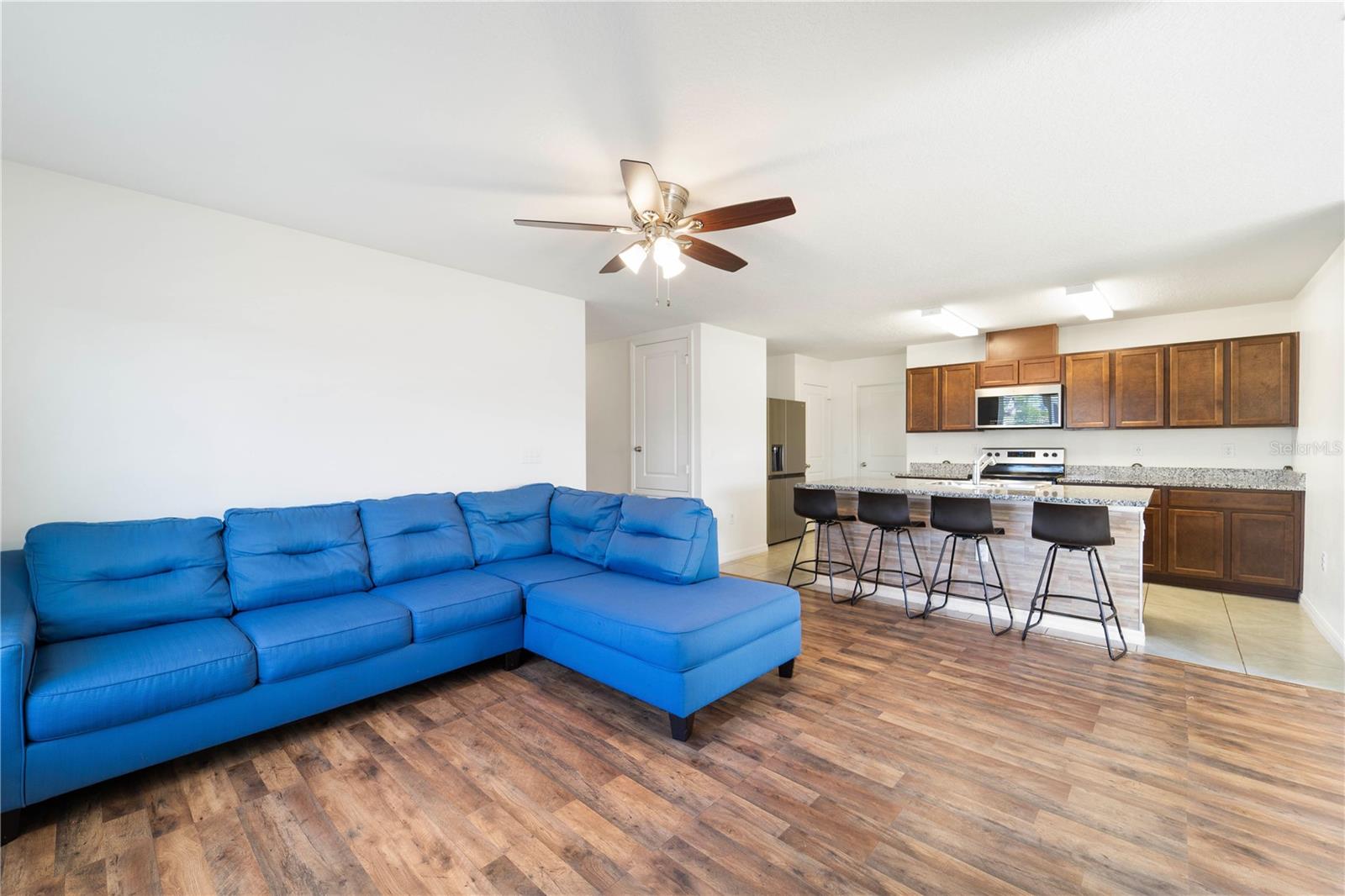 Image 20 of 39 For 820 Overpool Avenue