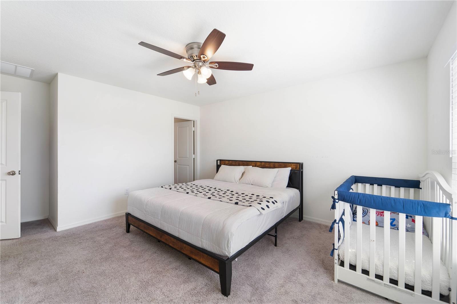 Image 24 of 39 For 820 Overpool Avenue