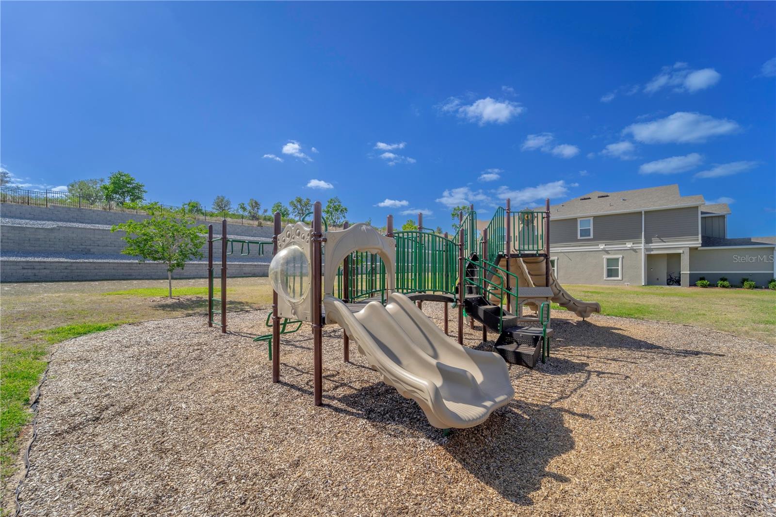 Image 38 of 39 For 820 Overpool Avenue