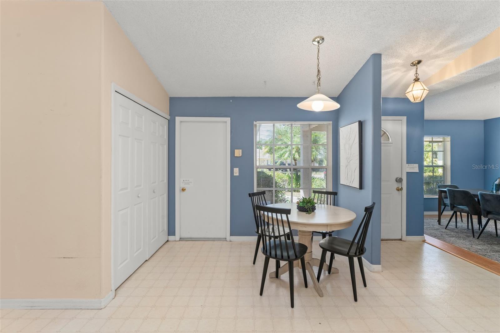 Image 12 of 39 For 4306 Pebblestone Court