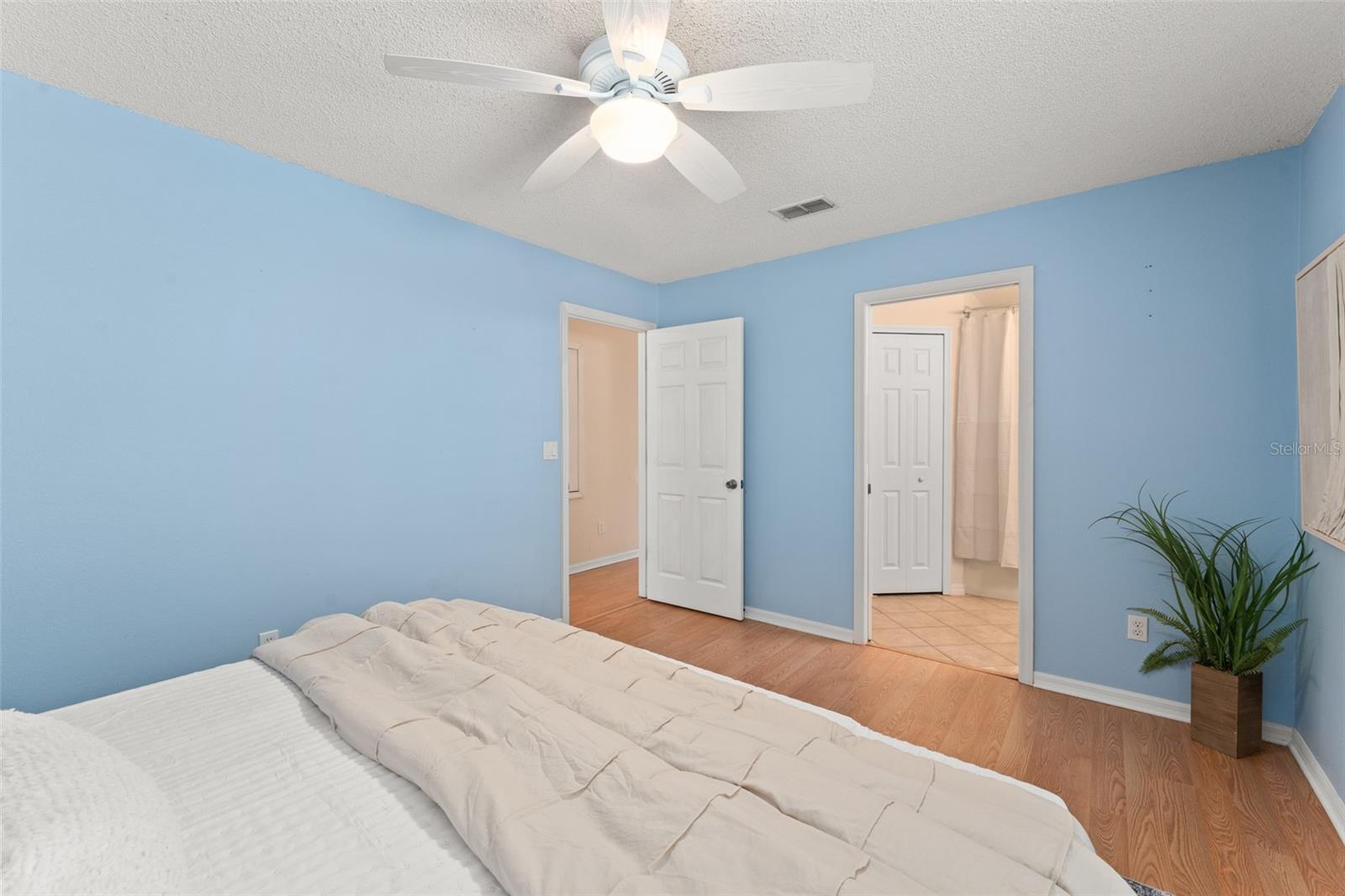 Image 21 of 39 For 4306 Pebblestone Court