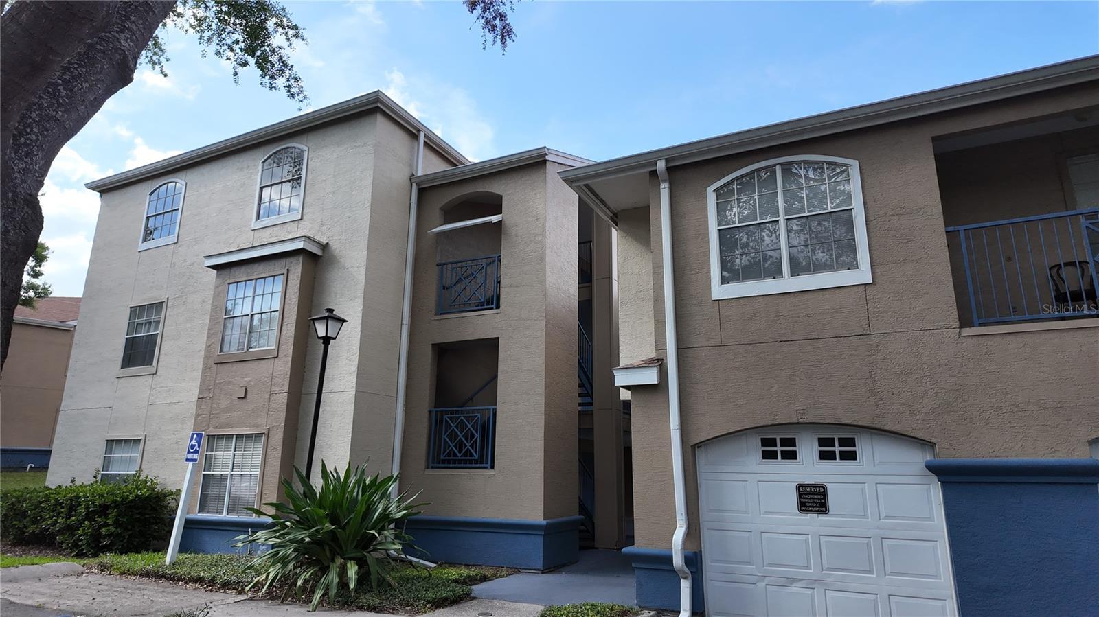Image 2 of 43 For 7230 Westpointe Boulevard 1231