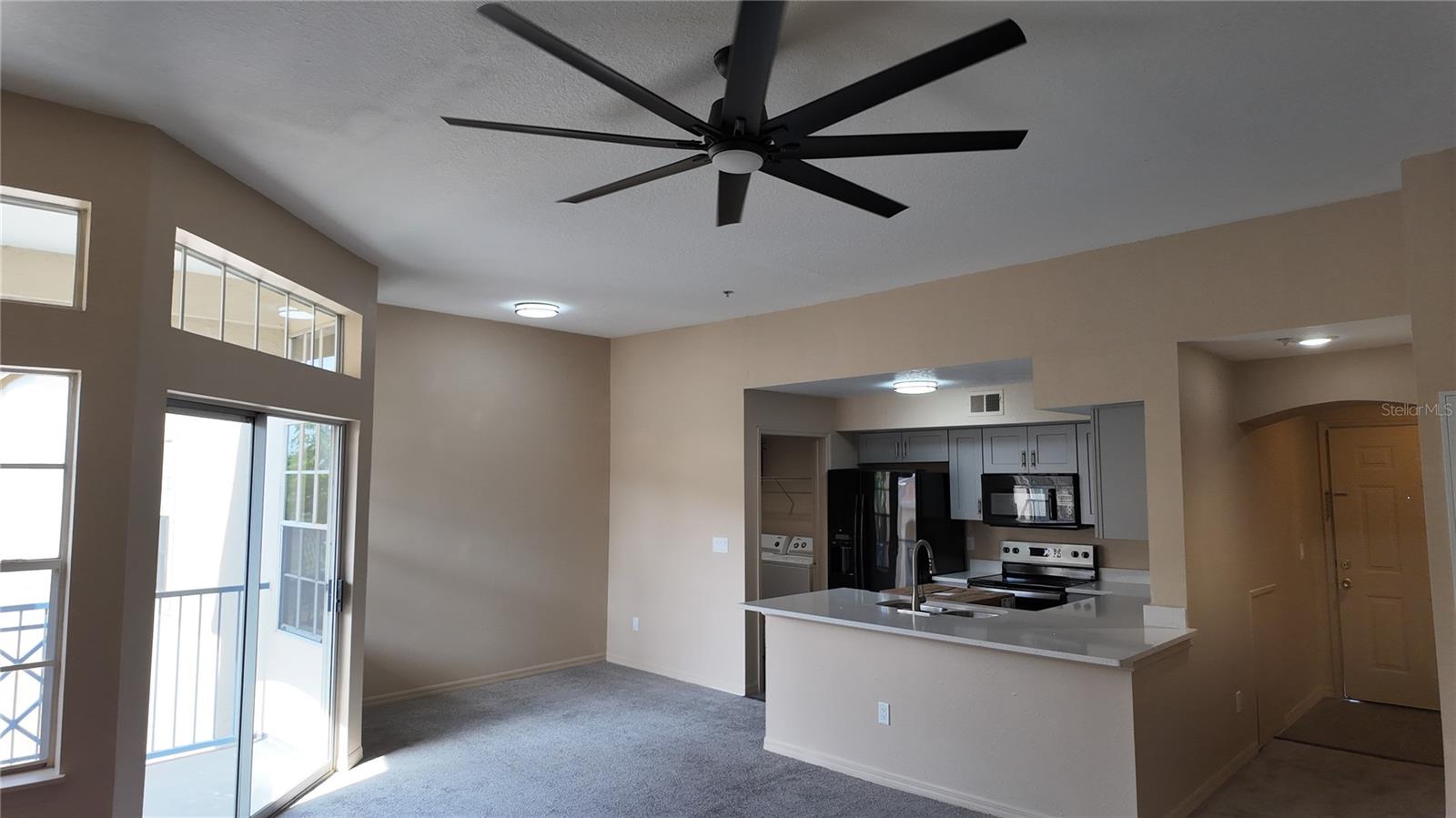 Image 9 of 43 For 7230 Westpointe Boulevard 1231