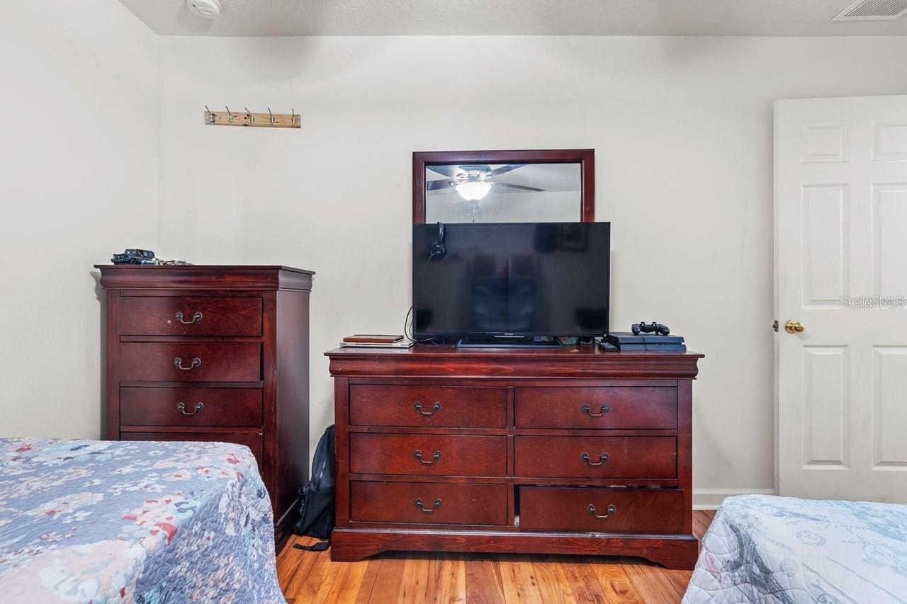 Image 4 of 11 For 2478 Pillar Coral Drive S