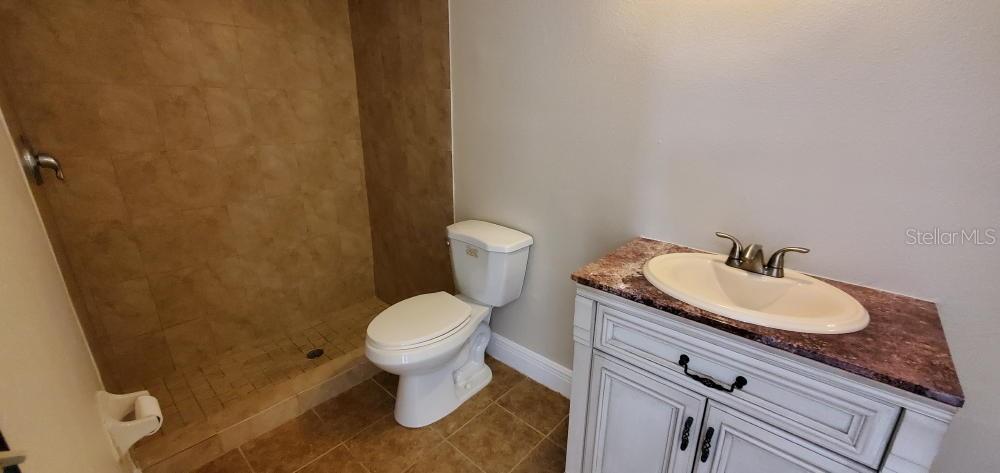 Image 11 of 20 For 10025 Chesham Drive