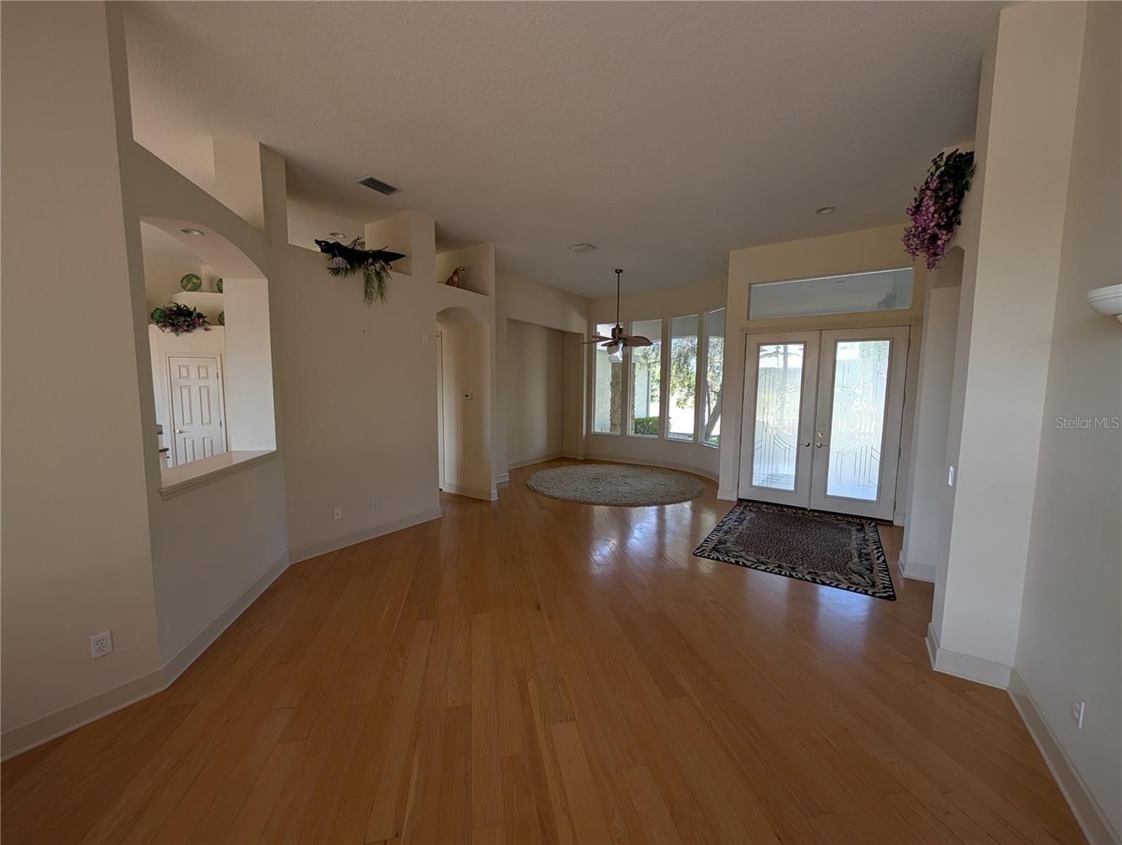 Image 9 of 50 For 1091 Hampstead Lane