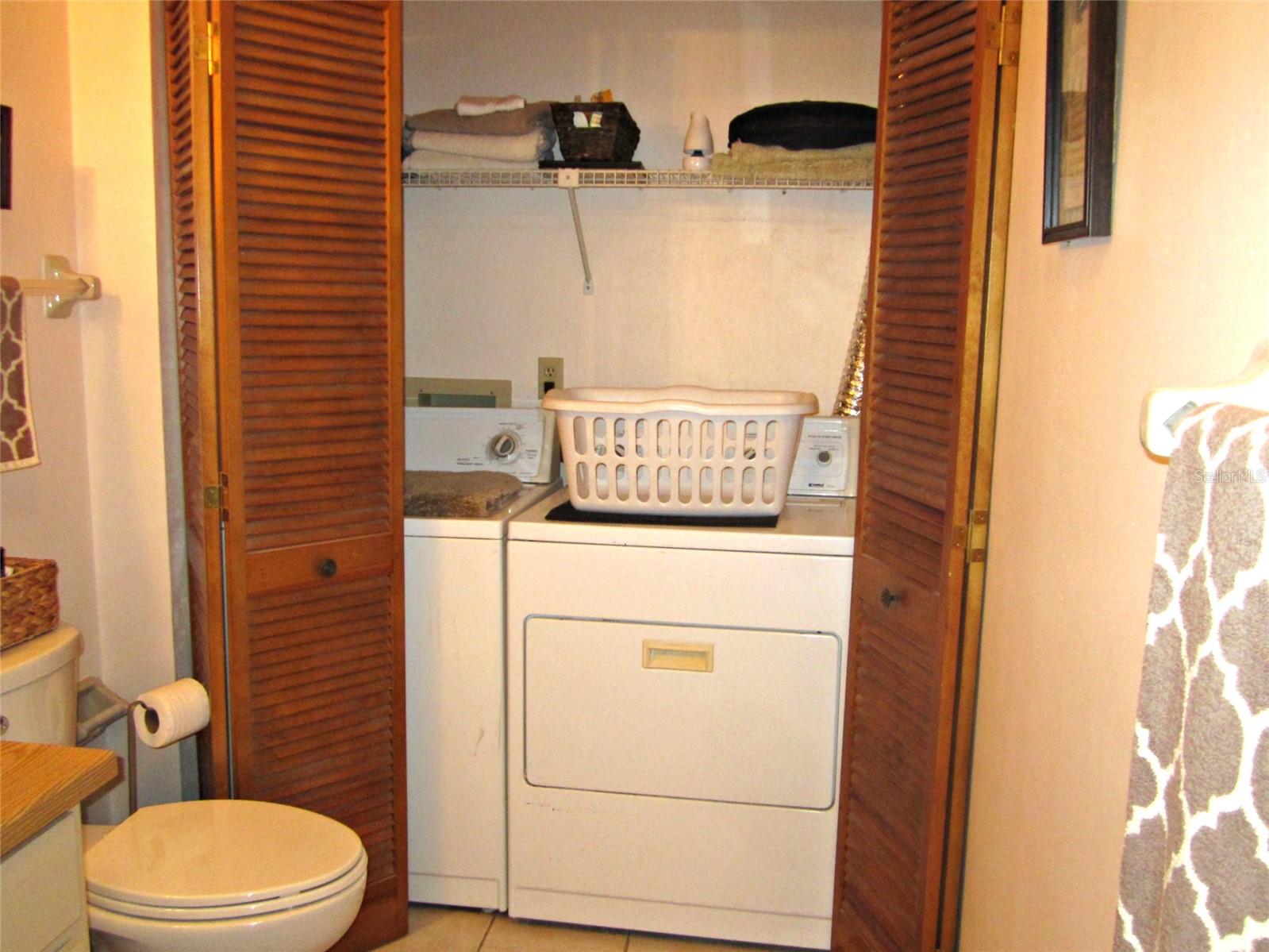 Image 10 of 17 For 2073 Oak Meadow Circle