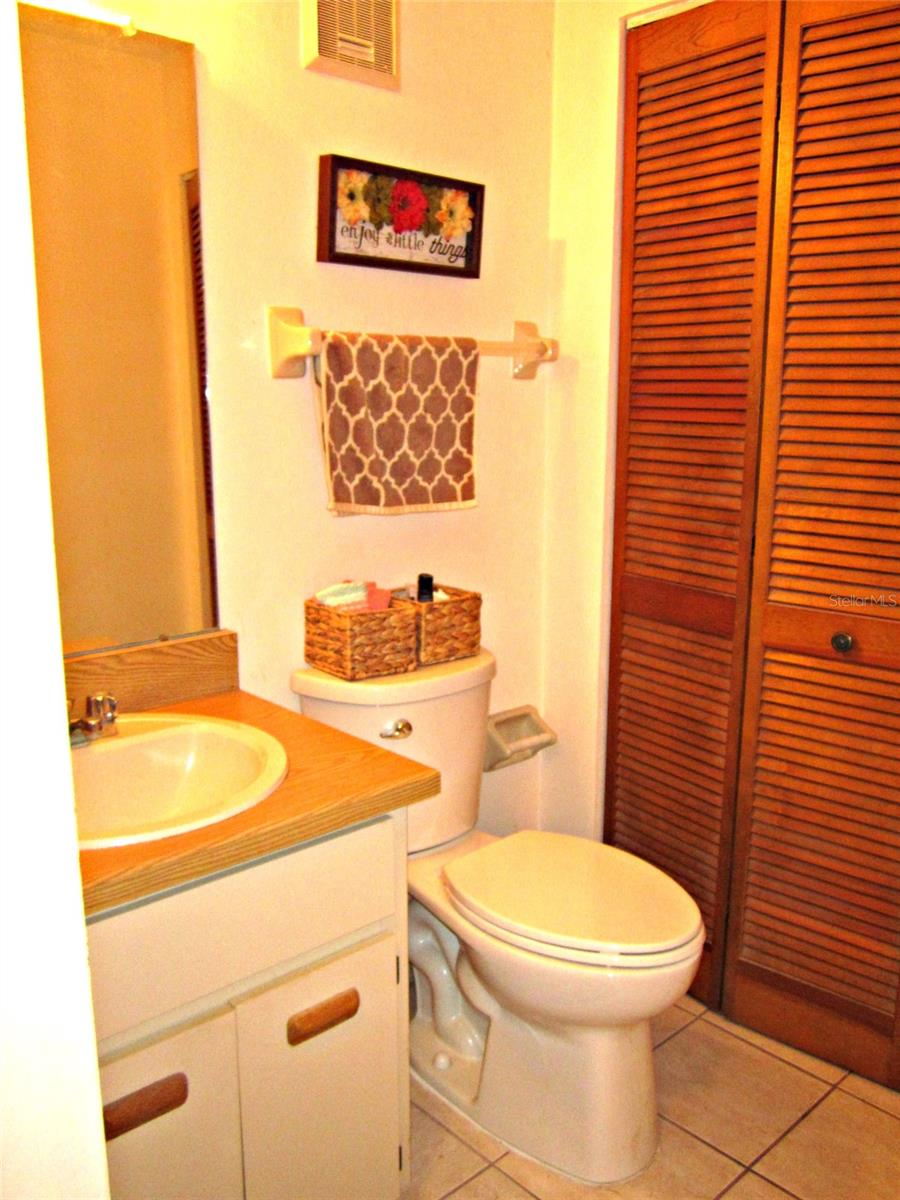 Image 9 of 17 For 2073 Oak Meadow Circle