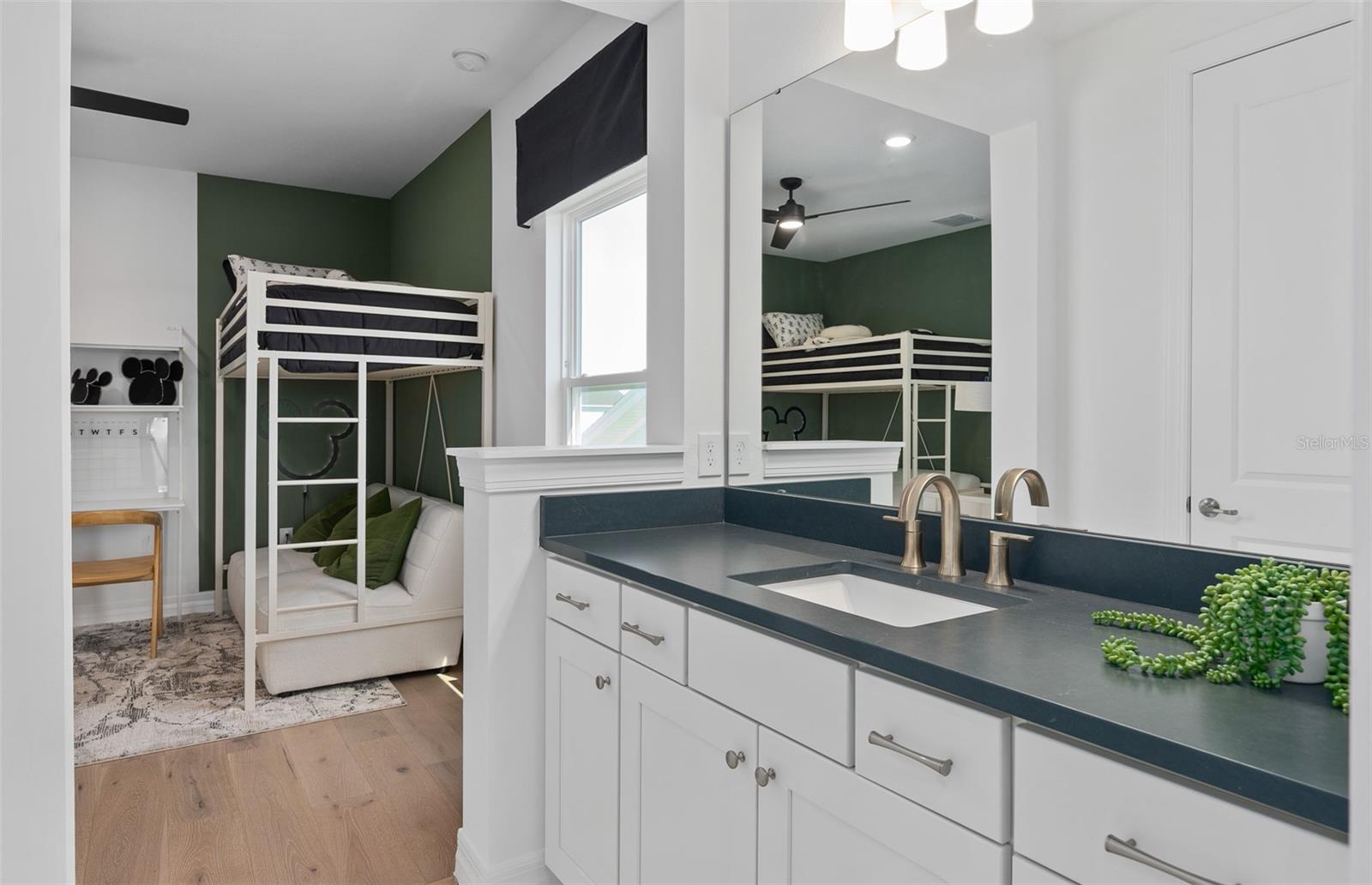 Image 44 of 52 For 8339 Park Cliff Way