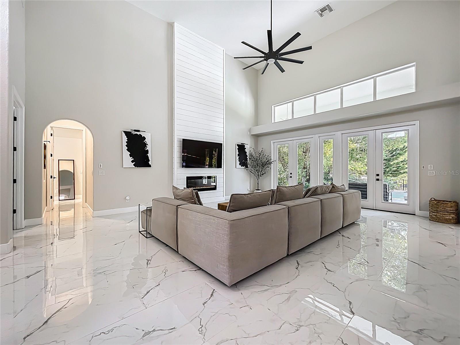 Image 21 of 81 For 2540 Hempel Cove Ct