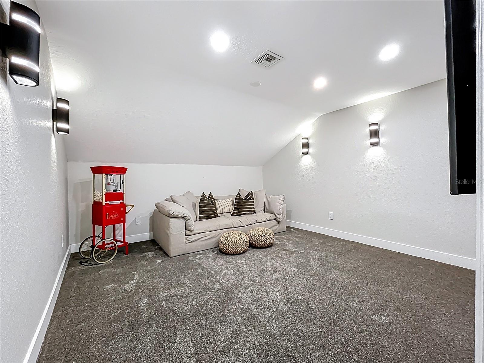 Image 43 of 81 For 2540 Hempel Cove Ct
