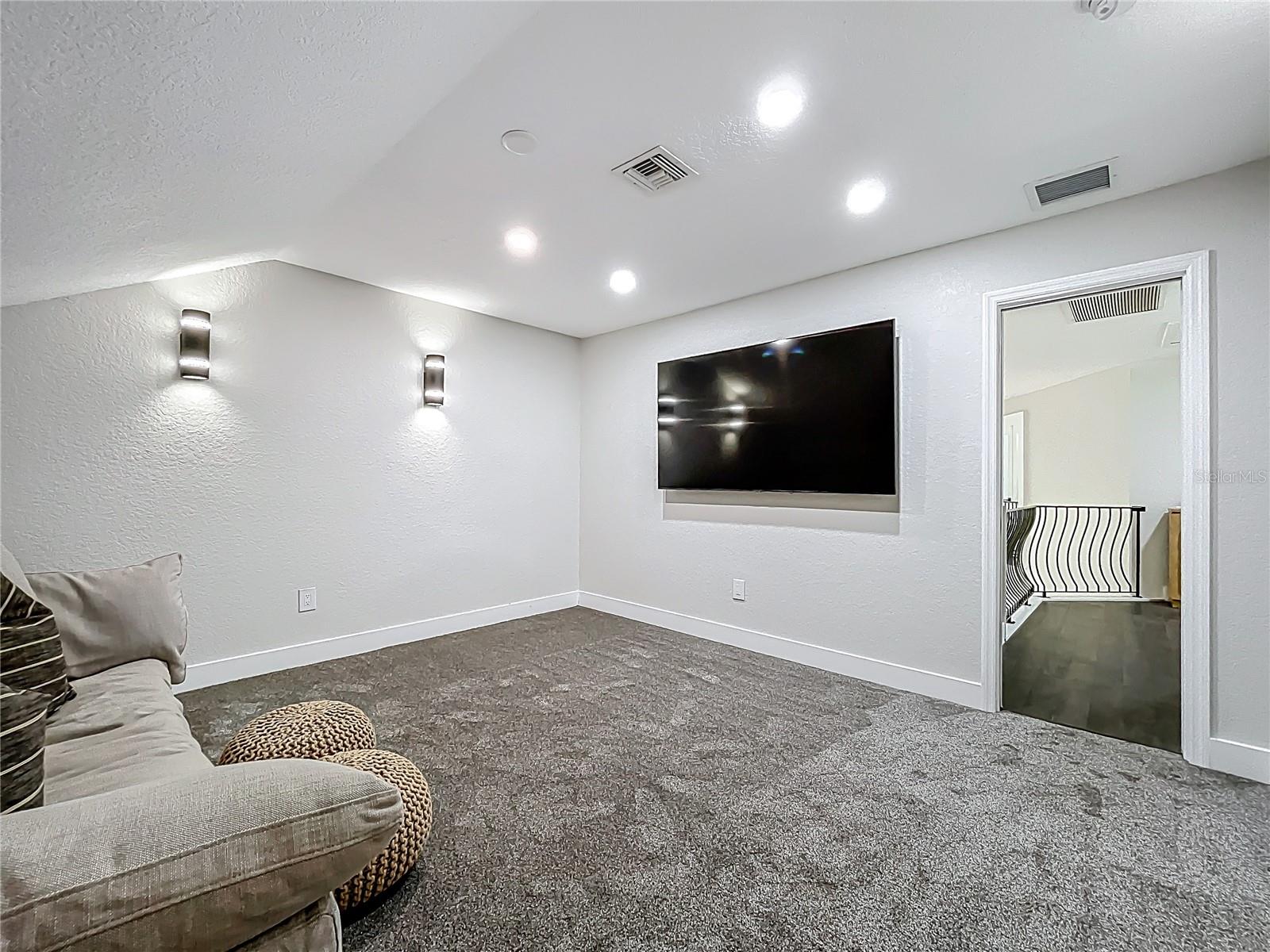 Image 44 of 81 For 2540 Hempel Cove Ct