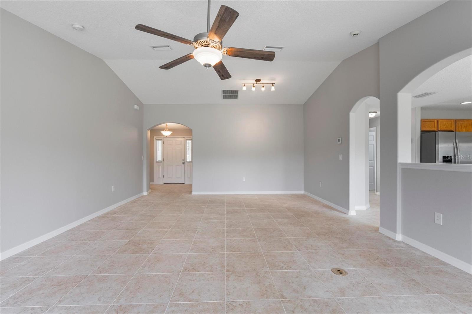 Image 10 of 29 For 27206 Jade Isle Court