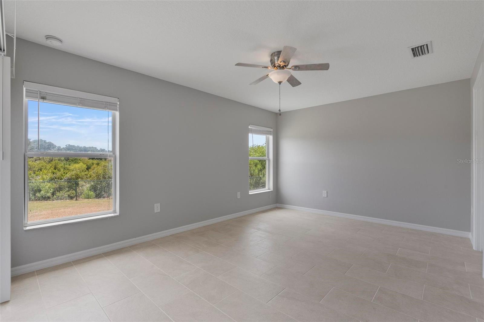 Image 12 of 29 For 27206 Jade Isle Court