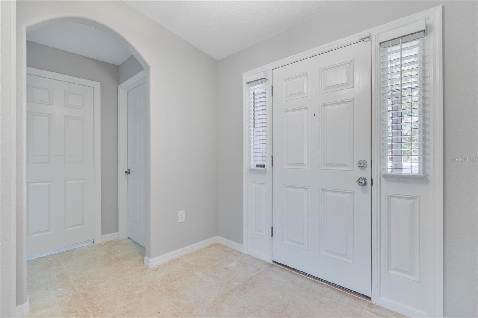 Image 2 of 29 For 27206 Jade Isle Court