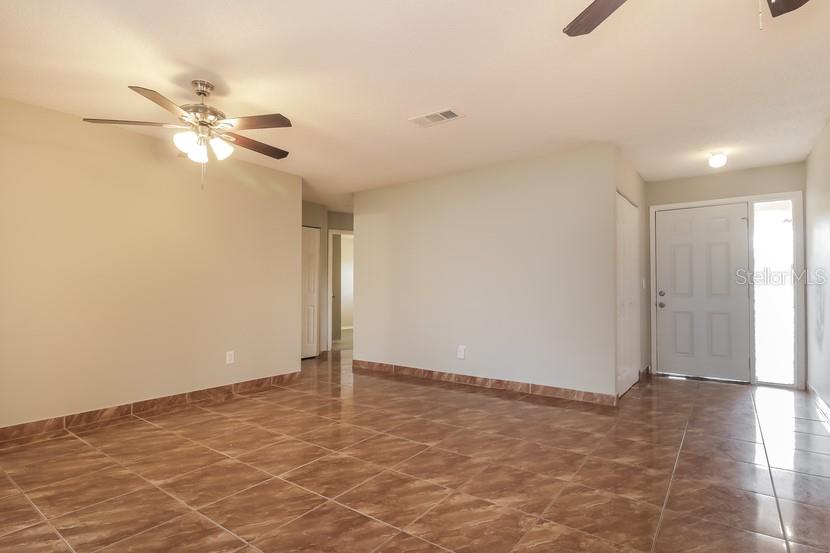 Image 4 of 16 For 709 California Woods Circle