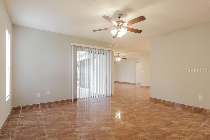 Image 5 of 16 For 709 California Woods Circle