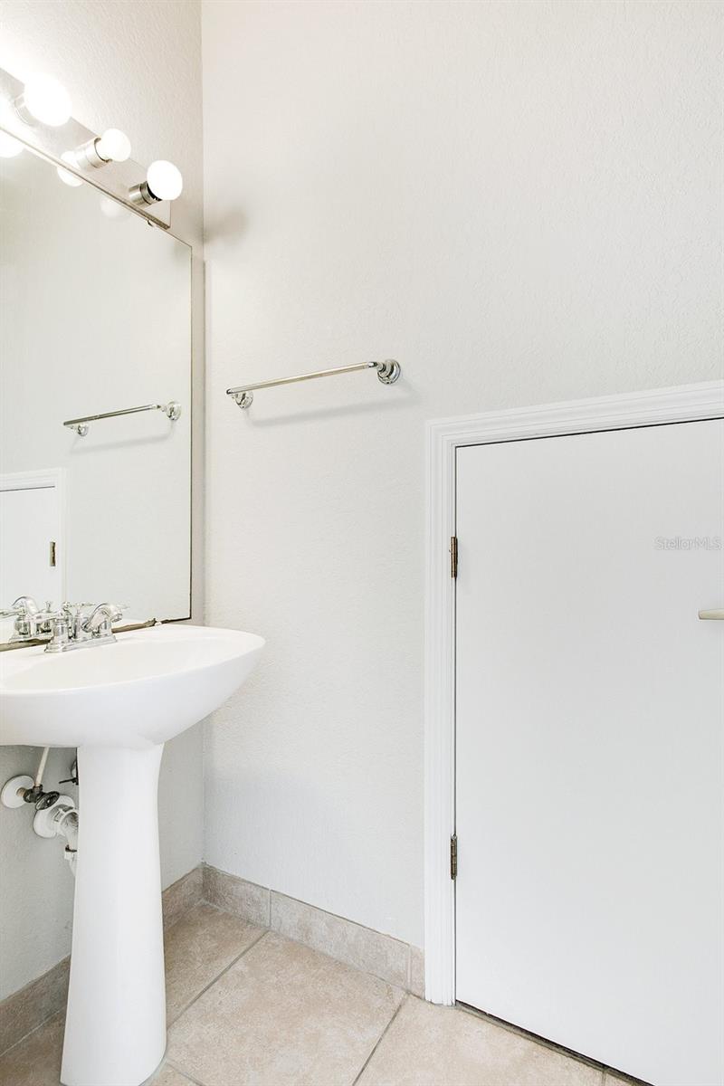 Image 11 of 29 For 3466 Allegra Circle