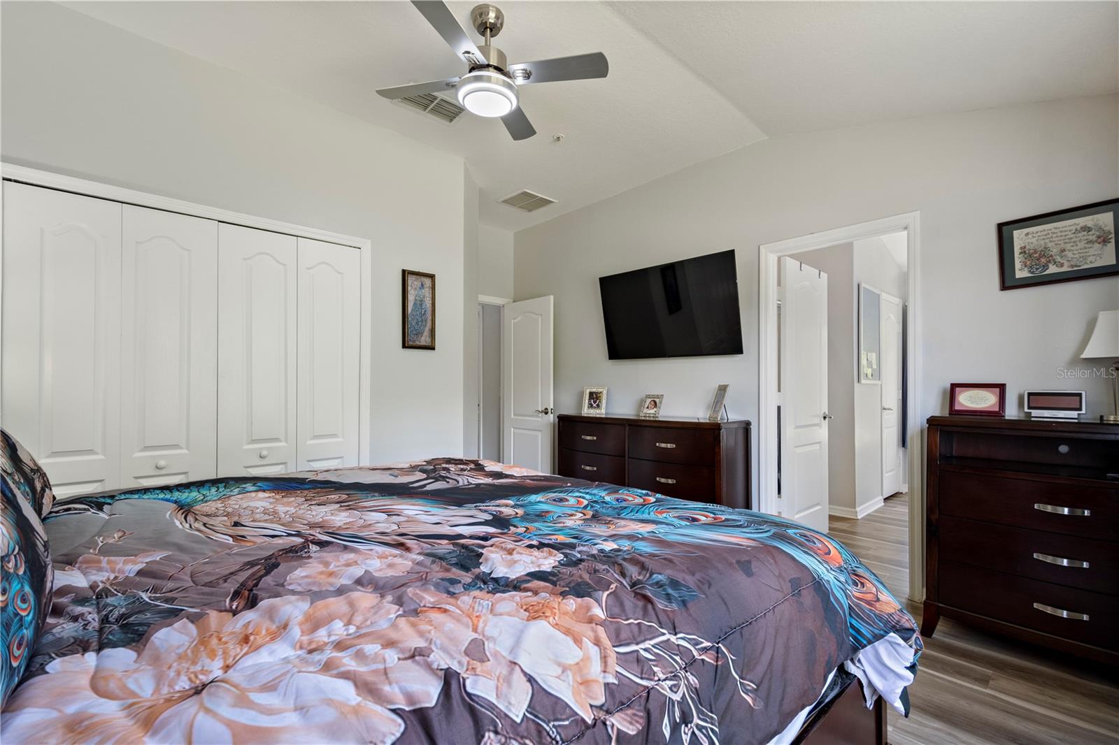 Image 15 of 32 For 6672 Goldenrod Road 132b