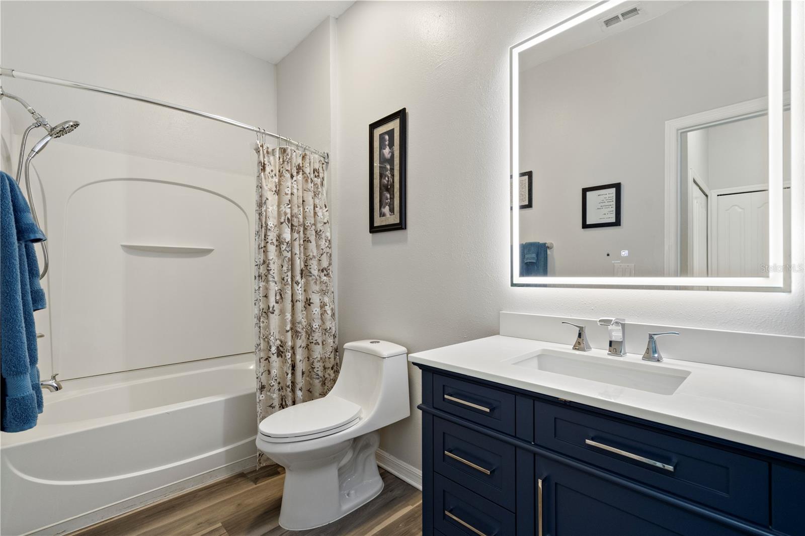 Image 19 of 32 For 6672 Goldenrod Road 132b