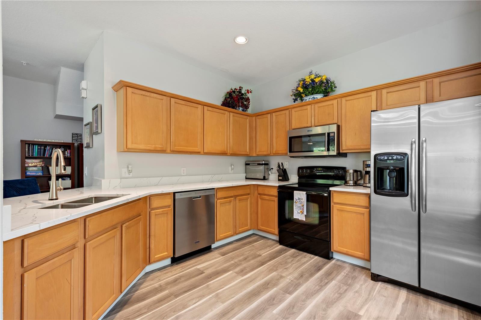 Image 4 of 32 For 6672 Goldenrod Road 132b