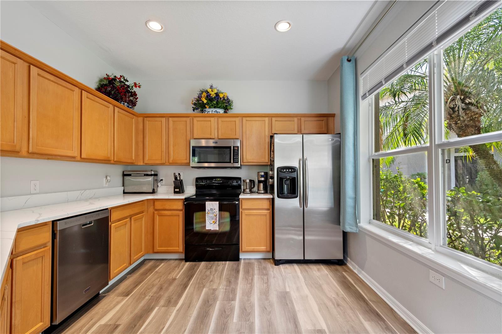 Image 6 of 32 For 6672 Goldenrod Road 132b