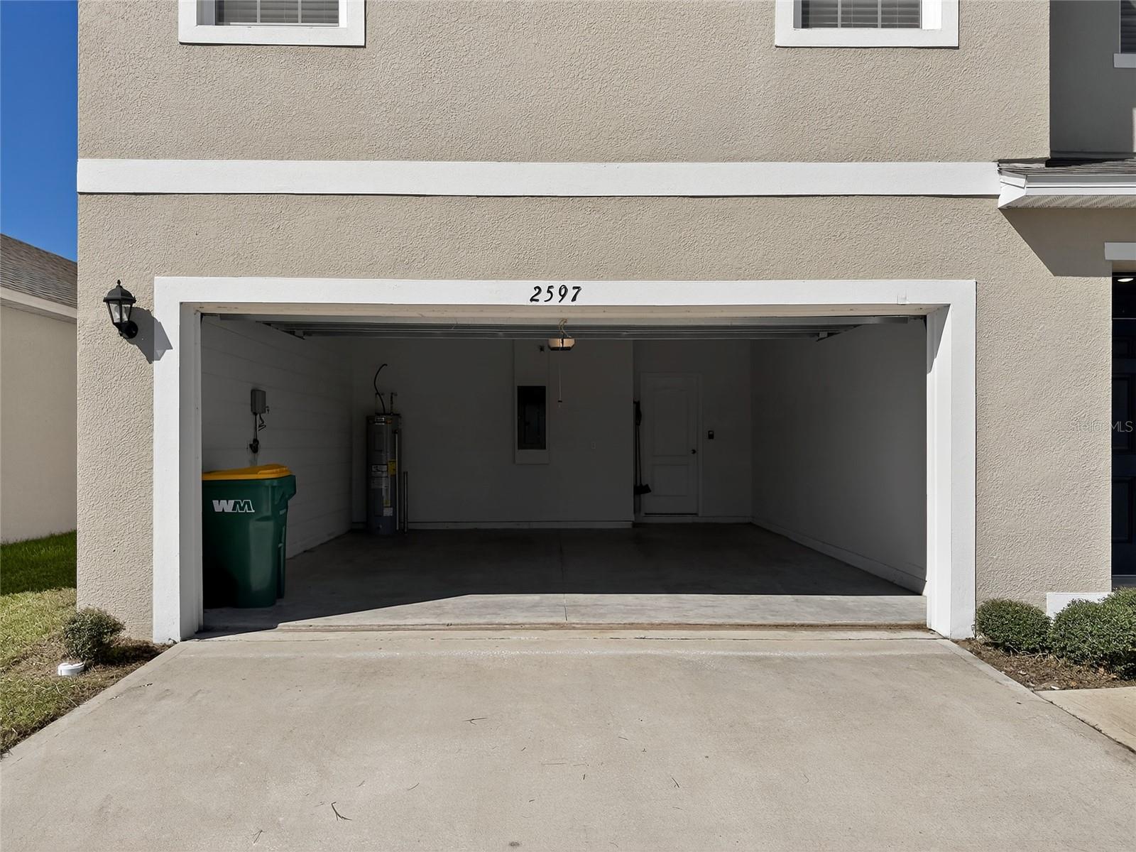 Image 48 of 57 For 2597 Shamrock Street