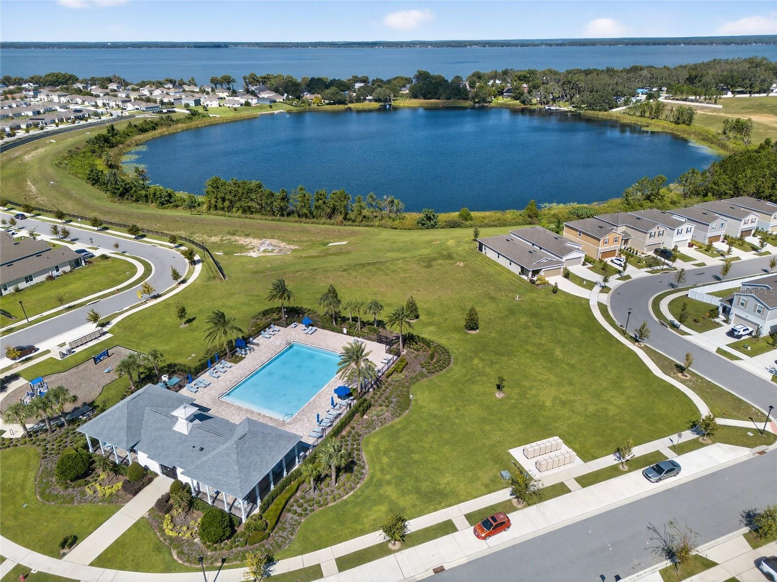 Image 56 of 57 For 2597 Shamrock Street