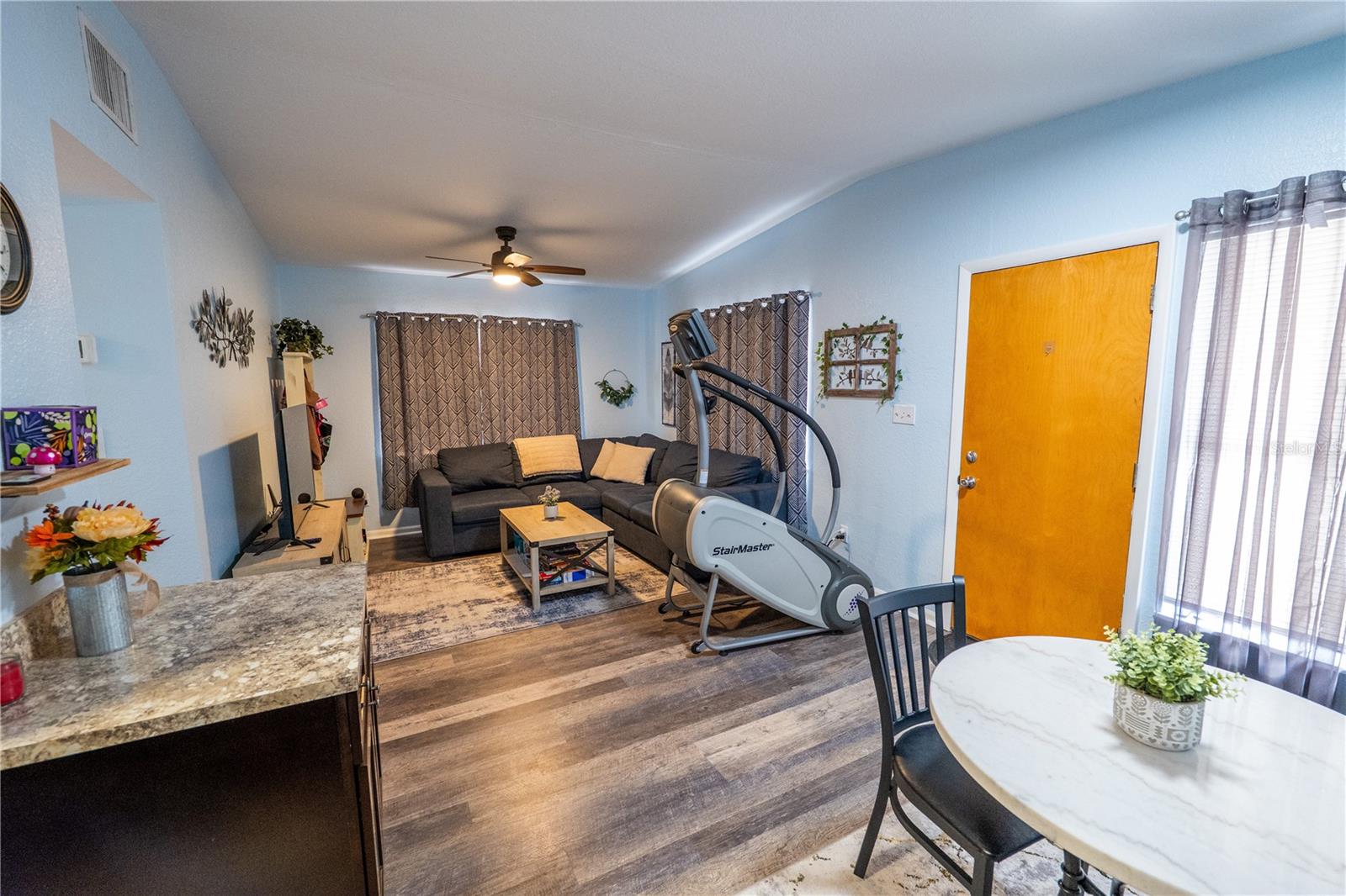 Image 8 of 18 For 620 Church Avenue