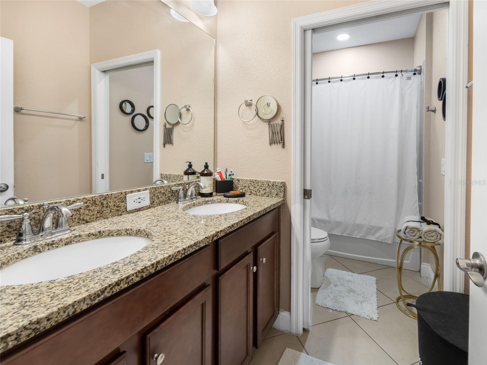 Image 20 of 42 For 193 Captiva Drive