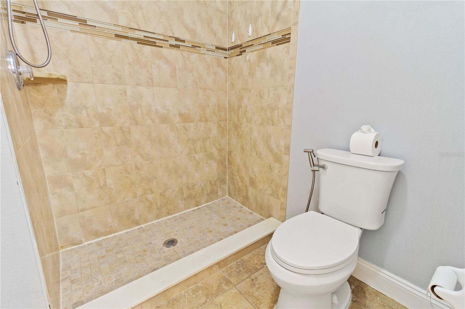 Image 14 of 21 For 3224 Dante Drive 210