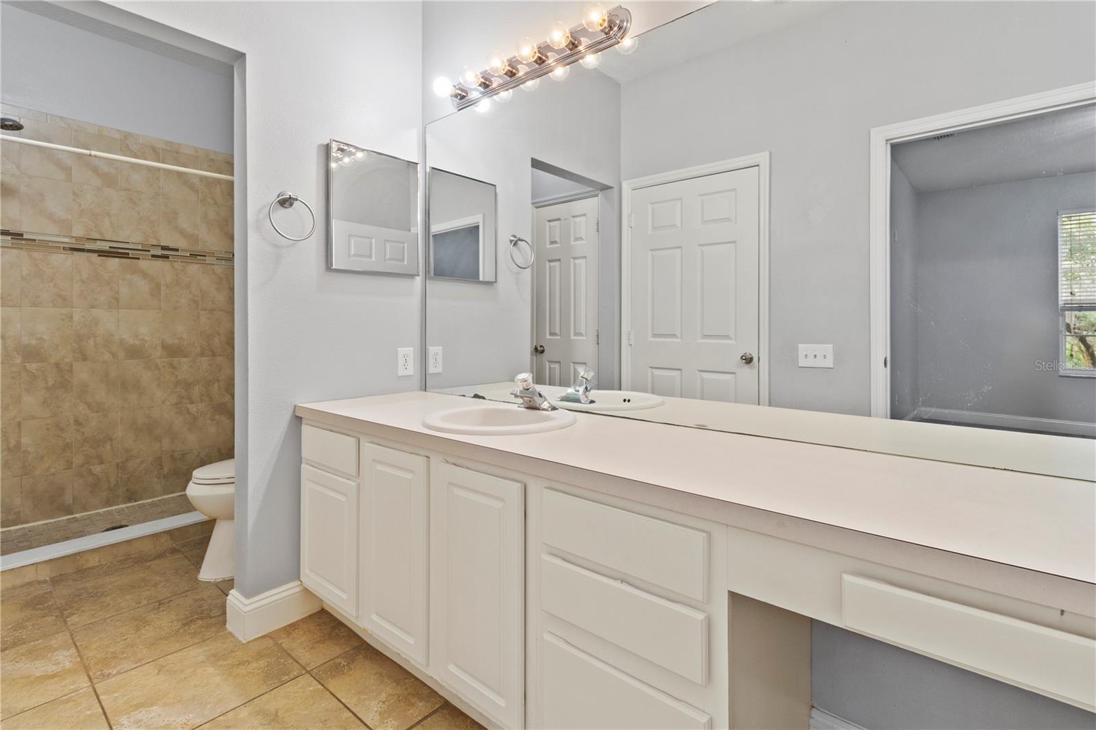 Image 15 of 21 For 3224 Dante Drive 210
