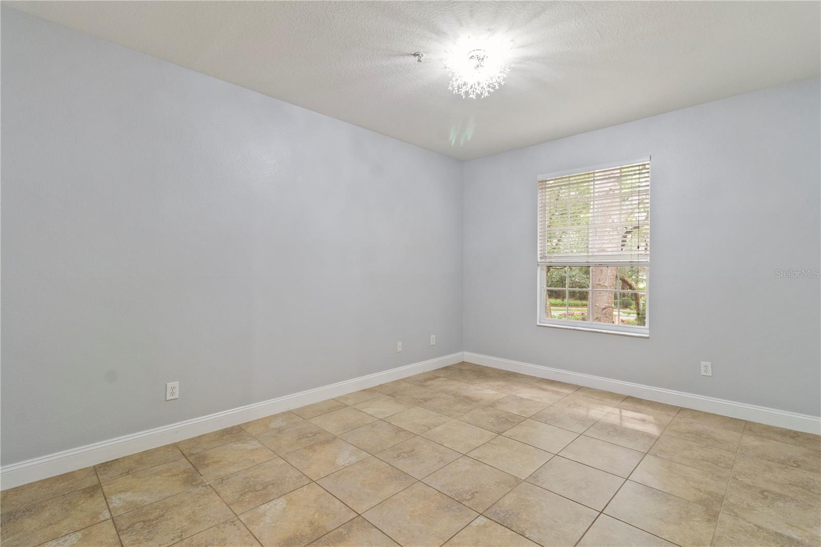 Image 16 of 21 For 3224 Dante Drive 210