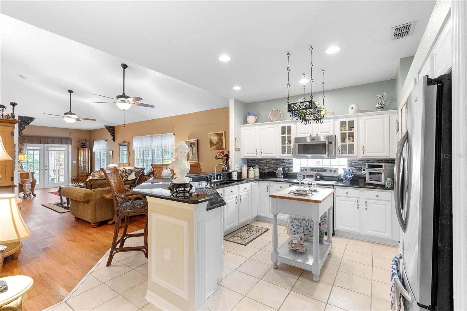 Image 10 of 41 For 9049 Saint Andrews Way