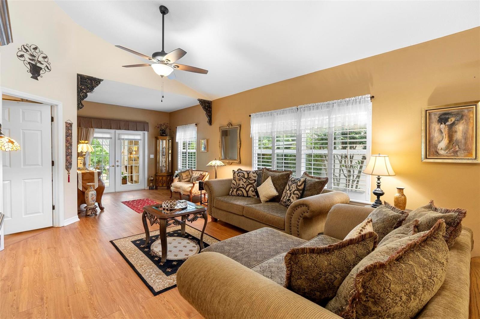 Image 21 of 41 For 9049 Saint Andrews Way