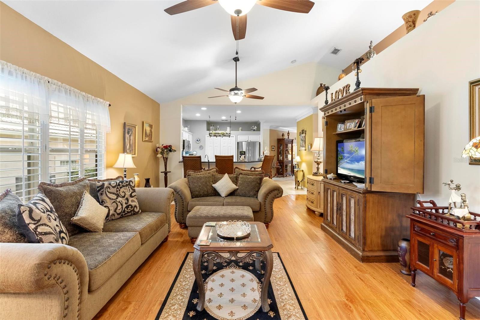 Image 22 of 41 For 9049 Saint Andrews Way