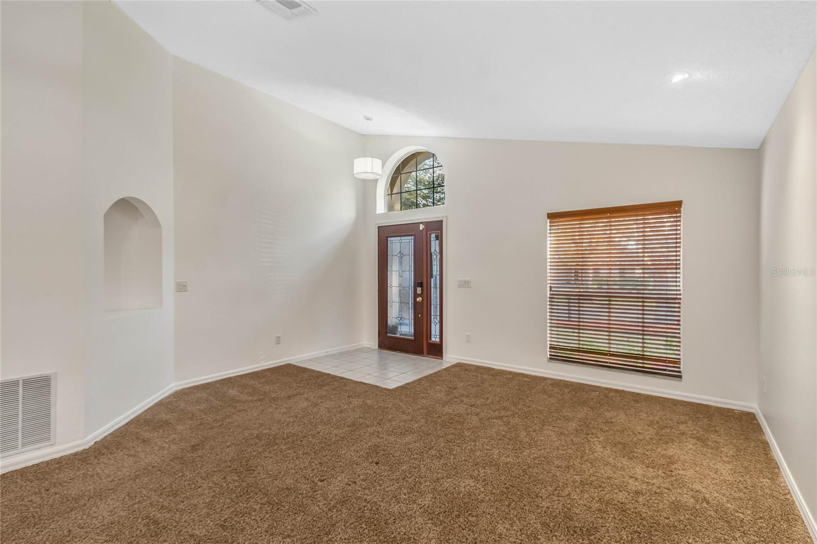 Image 12 of 22 For 413 Dunoon Street