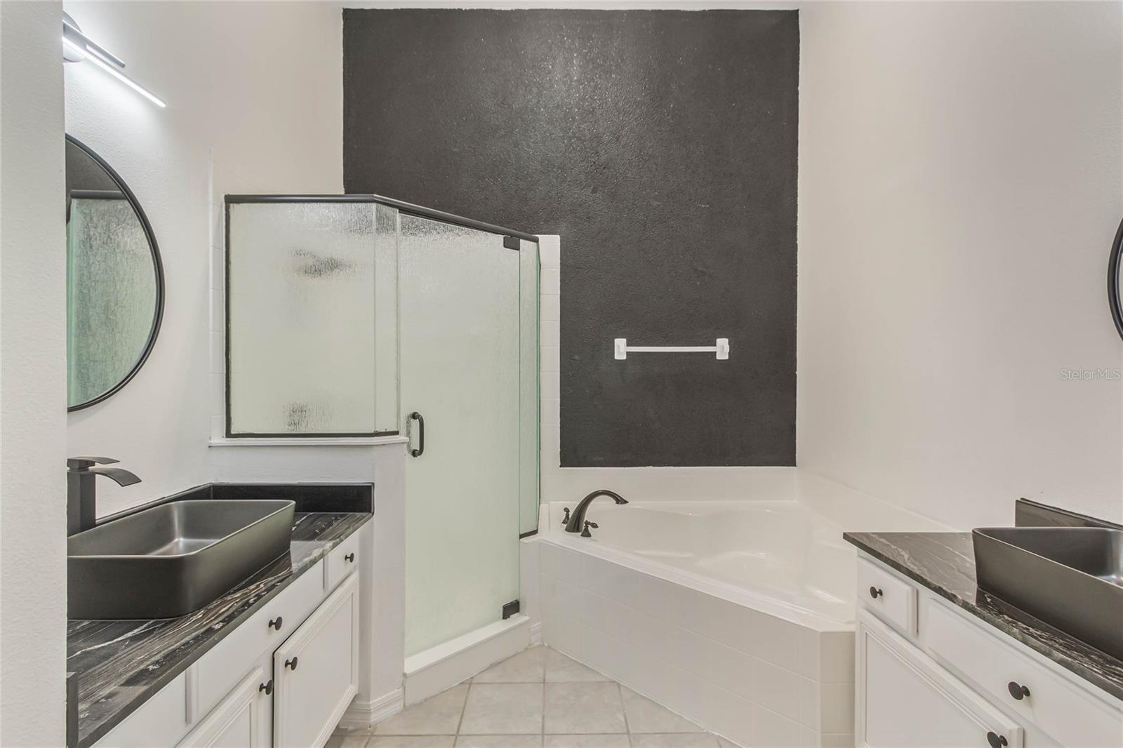 Image 17 of 22 For 413 Dunoon Street