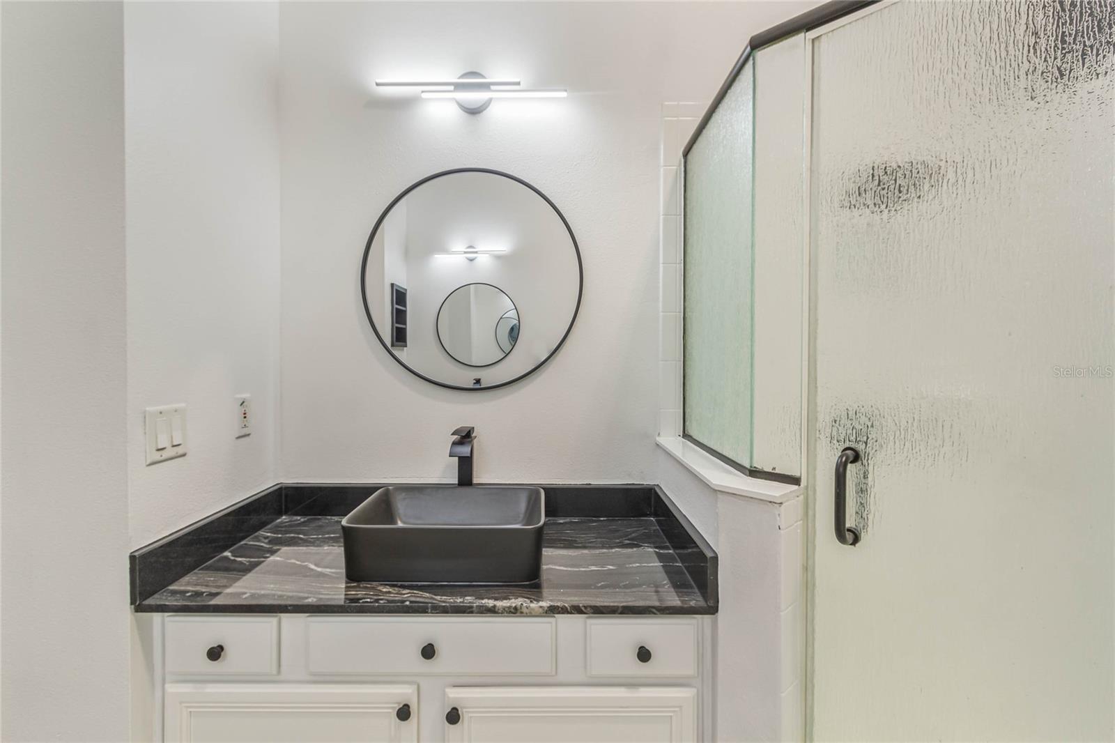 Image 18 of 22 For 413 Dunoon Street
